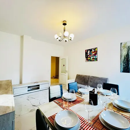- The White Marble Housefree Tatil Evi *